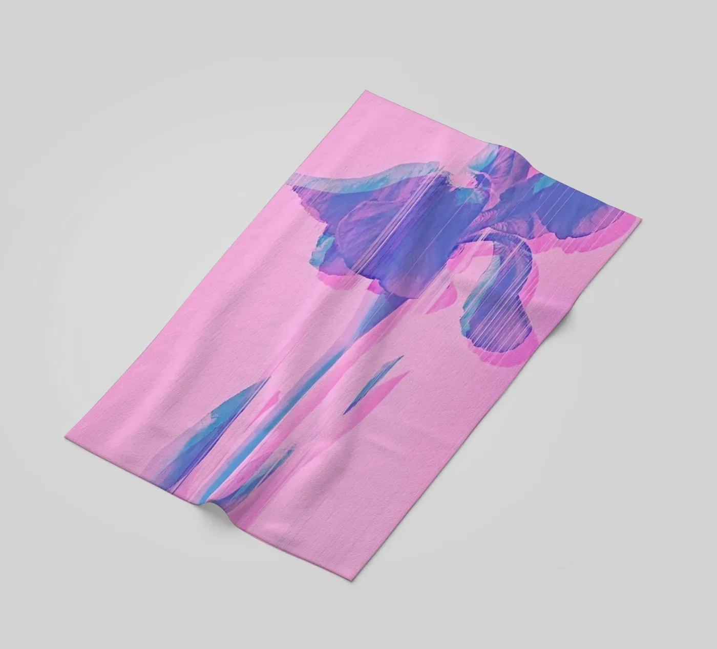 Glitcherd Iris on Pink telo mare da cafelab