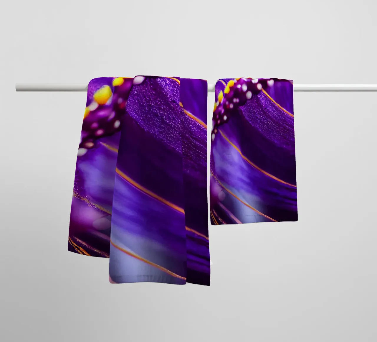 Macro Passiflora viola asciugamano da bagno da Bold Blooms