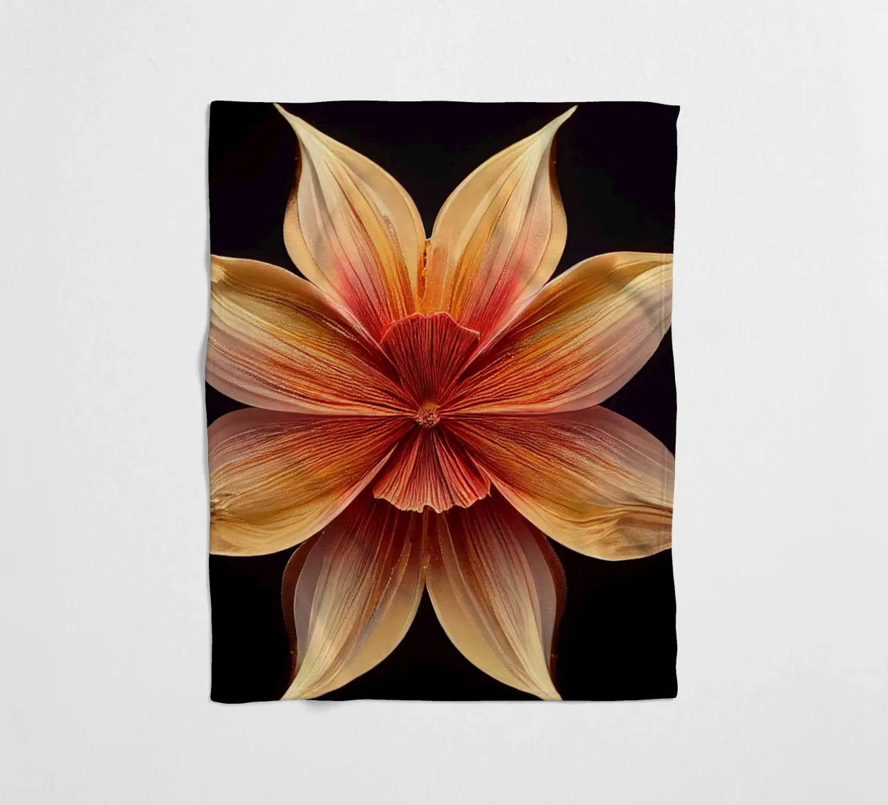 Macro fiore di stramonio coperta in pile da Bold Blooms