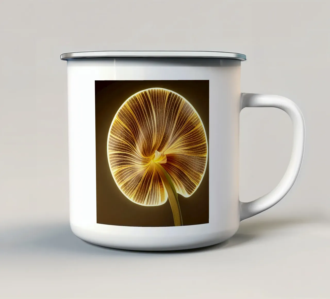 Macro fiore di stramonio tazza in smalto da Bold Blooms