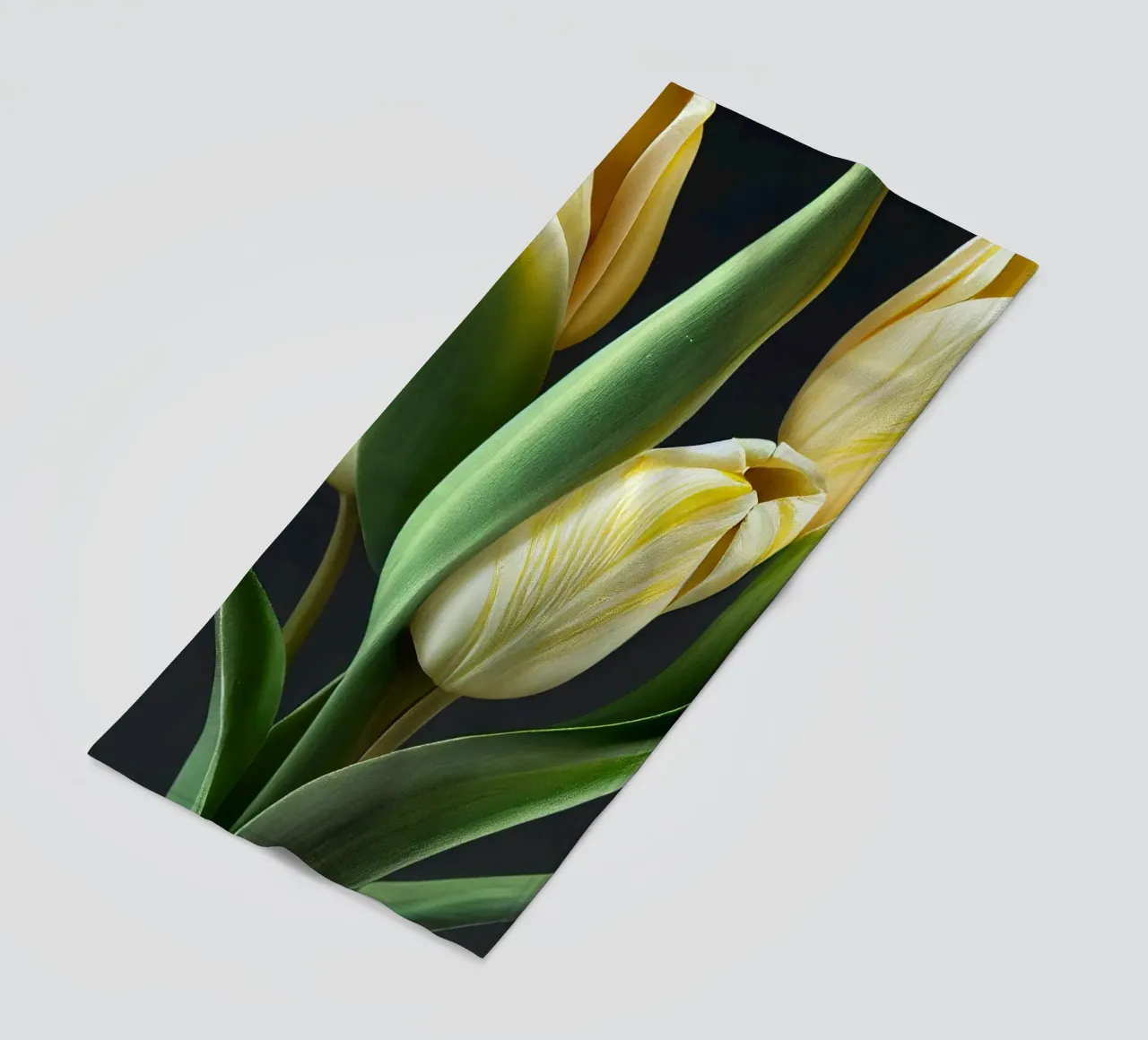 Macro fiore di tulipano telo mare da Bold Blooms