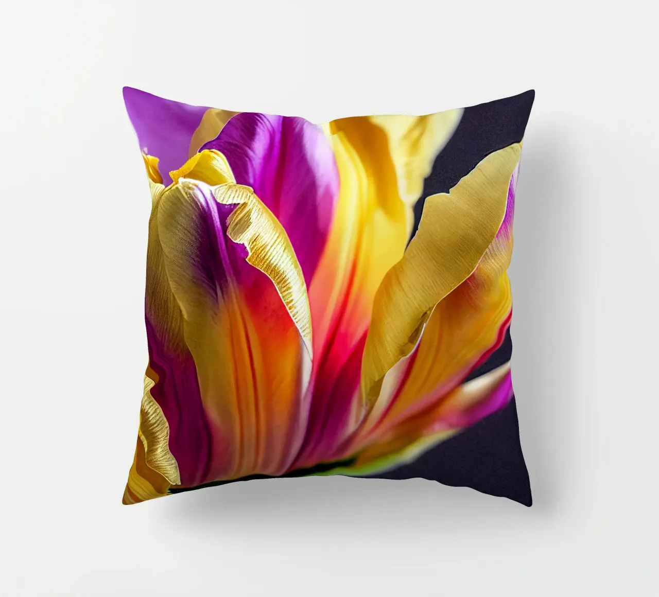 Macro fiore di tulipano cuscino da Bold Blooms
