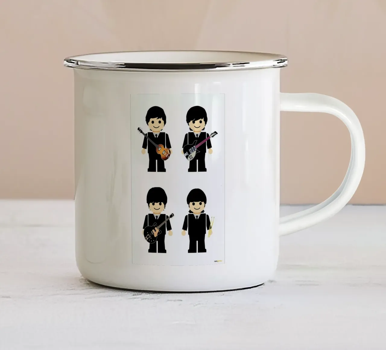 The Beatles Toy tazza in smalto da Rafa Gomes