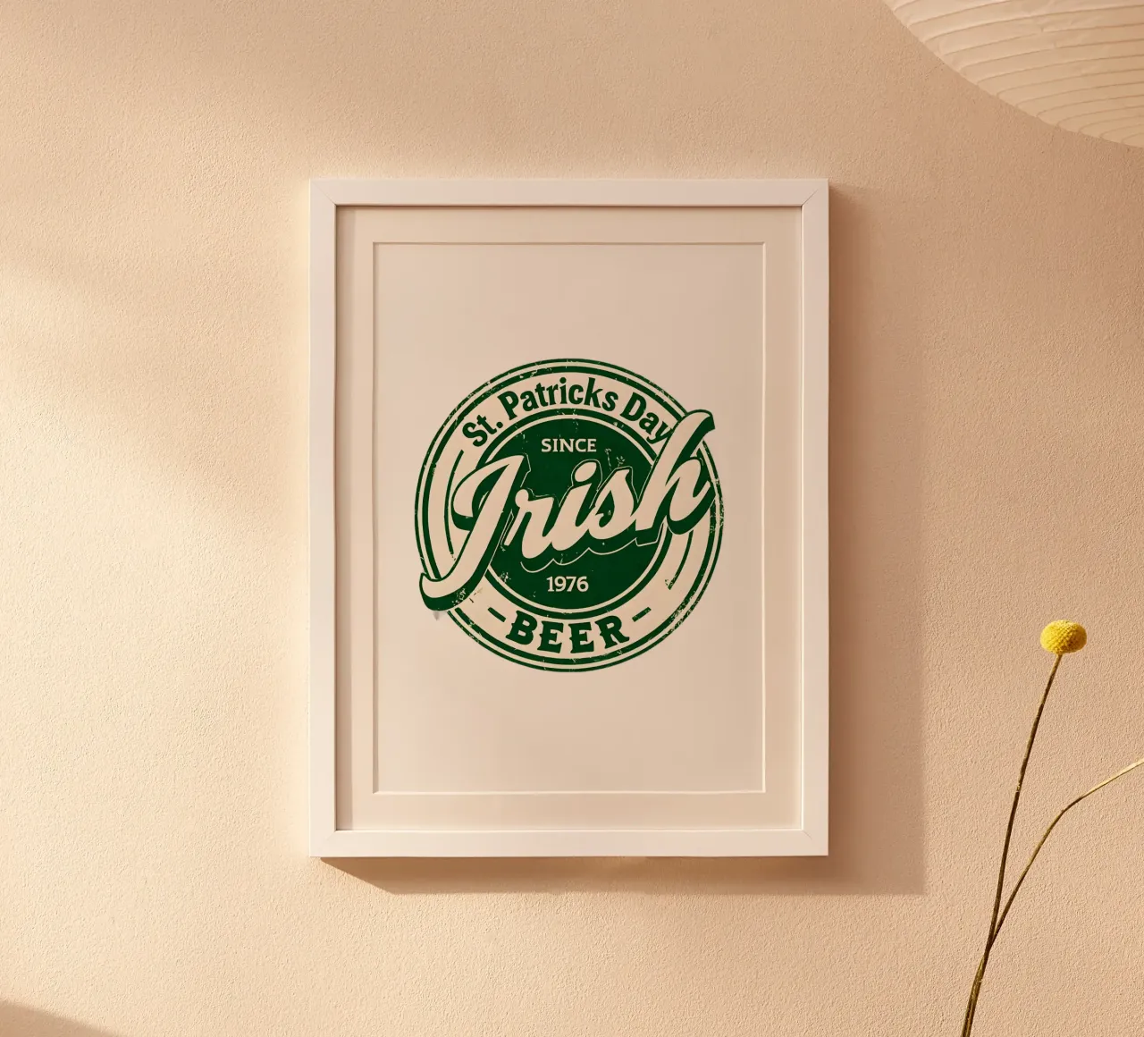 Birra irlandese per il giorno di San Patrizio poster da RETRO VINTAGE EDITION