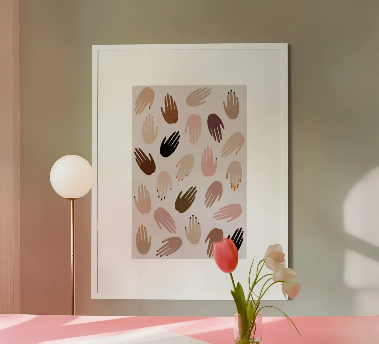 GRRRL poster con telaio in legno da STUDIO LEEMO