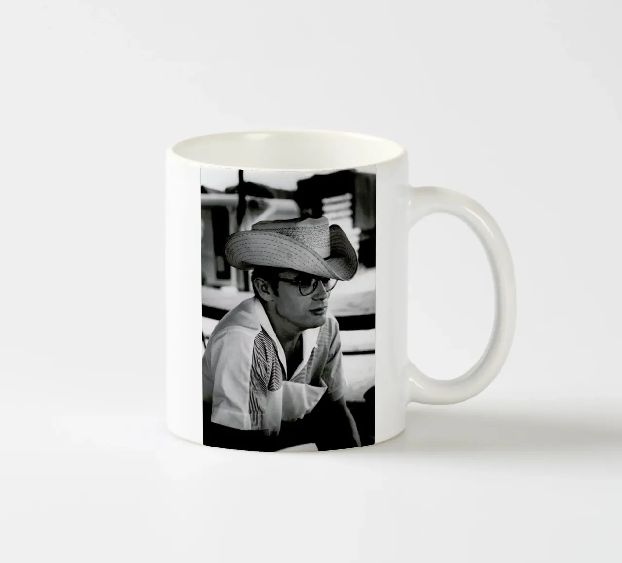 James Dean with Cowboy Hat tazza in ceramica da Gallery Print and Art Limited