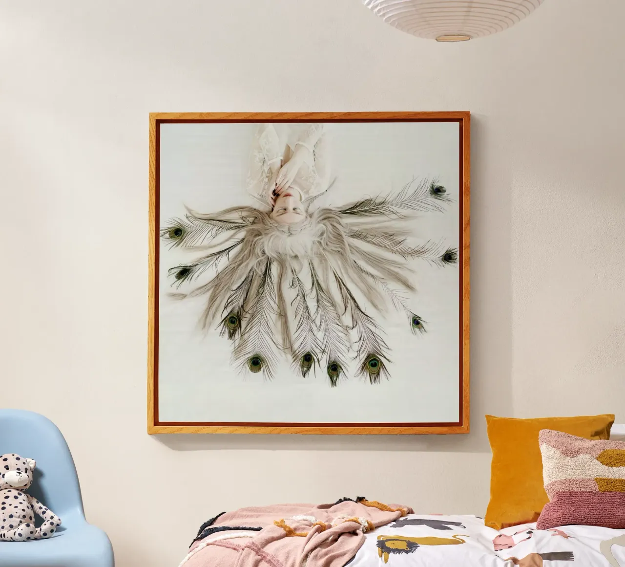 Peacock plexiglass da Jovana Rikalo