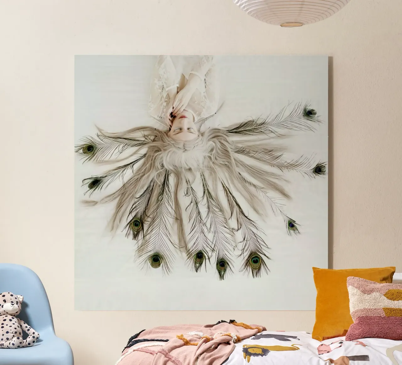 Peacock plexiglass da Jovana Rikalo