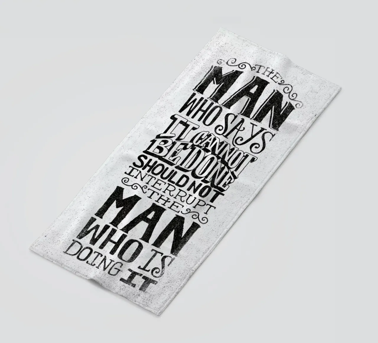 A man who says it cannot be done toalla de playa de Matthew Taylor Wilson