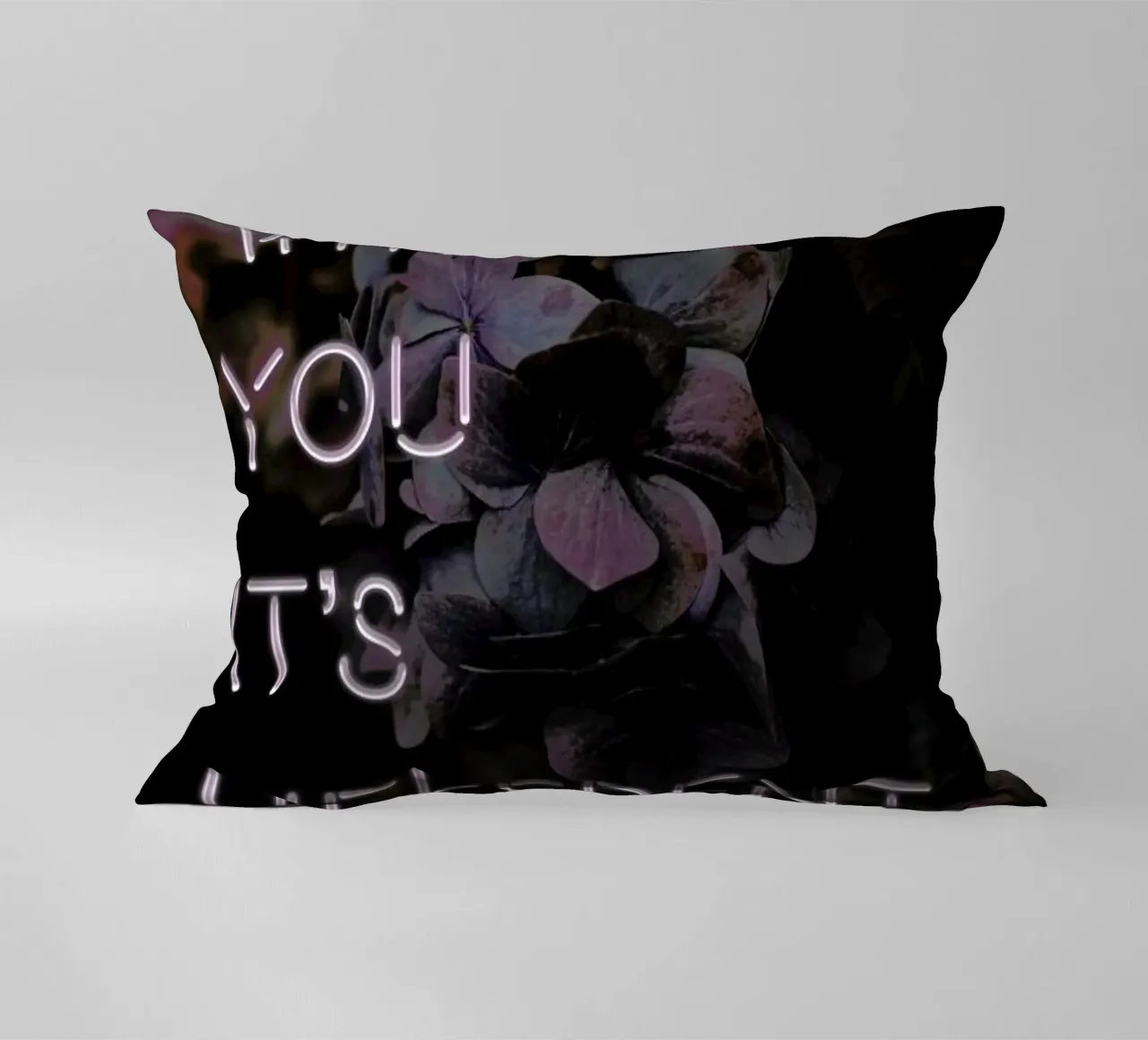 With you it's different cuscino da Oh Darling