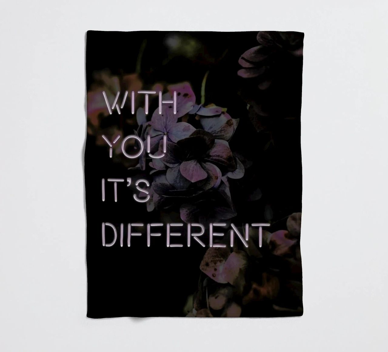 With you it's different coperta in pile da Oh Darling