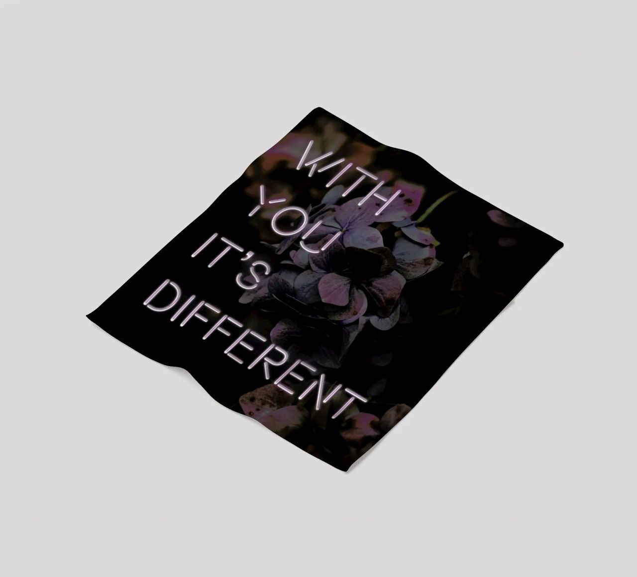 With you it's different coperta in pile da Oh Darling