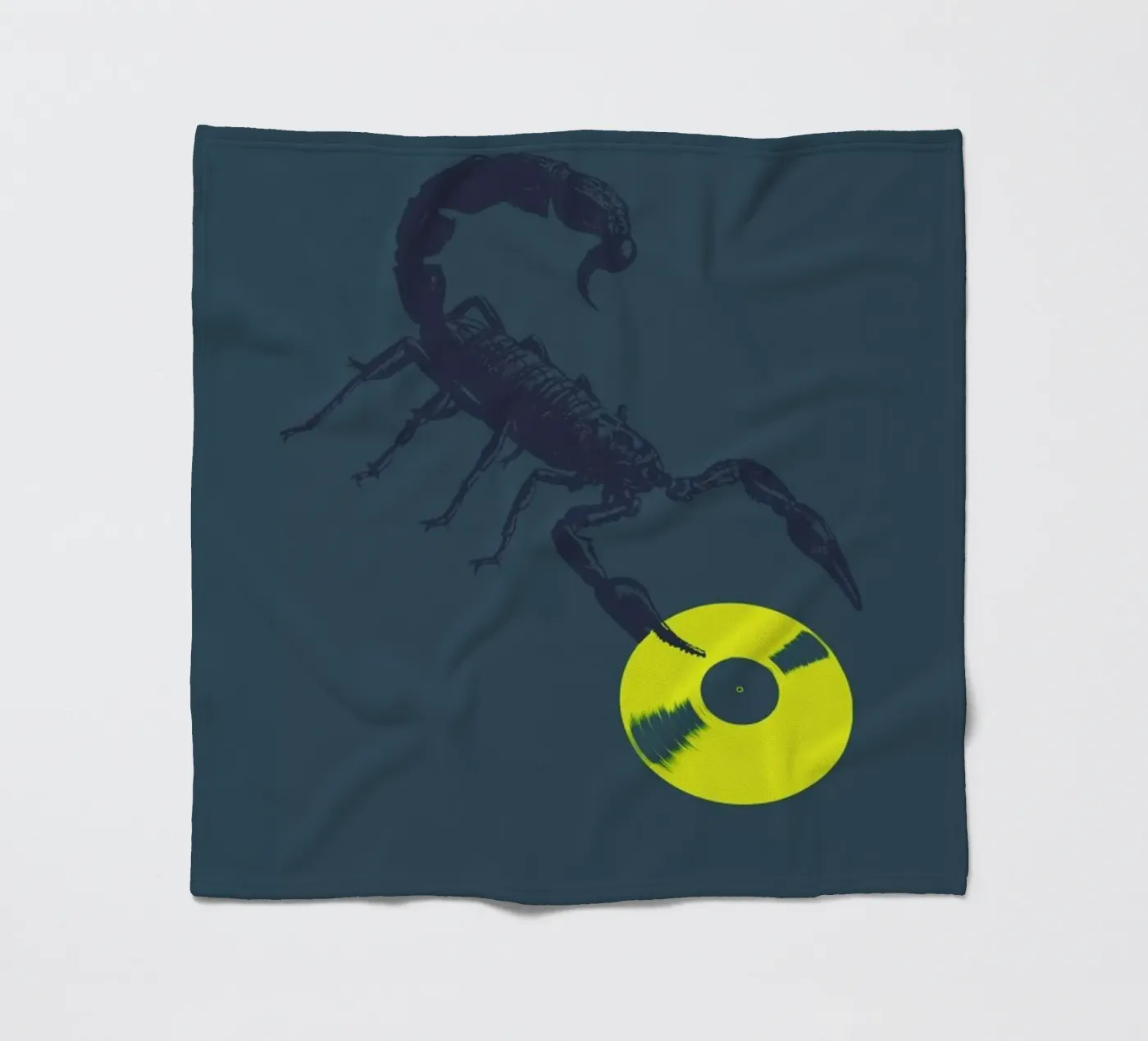 Oldskool 6 Fleecedecke von Evita Witzenhausen