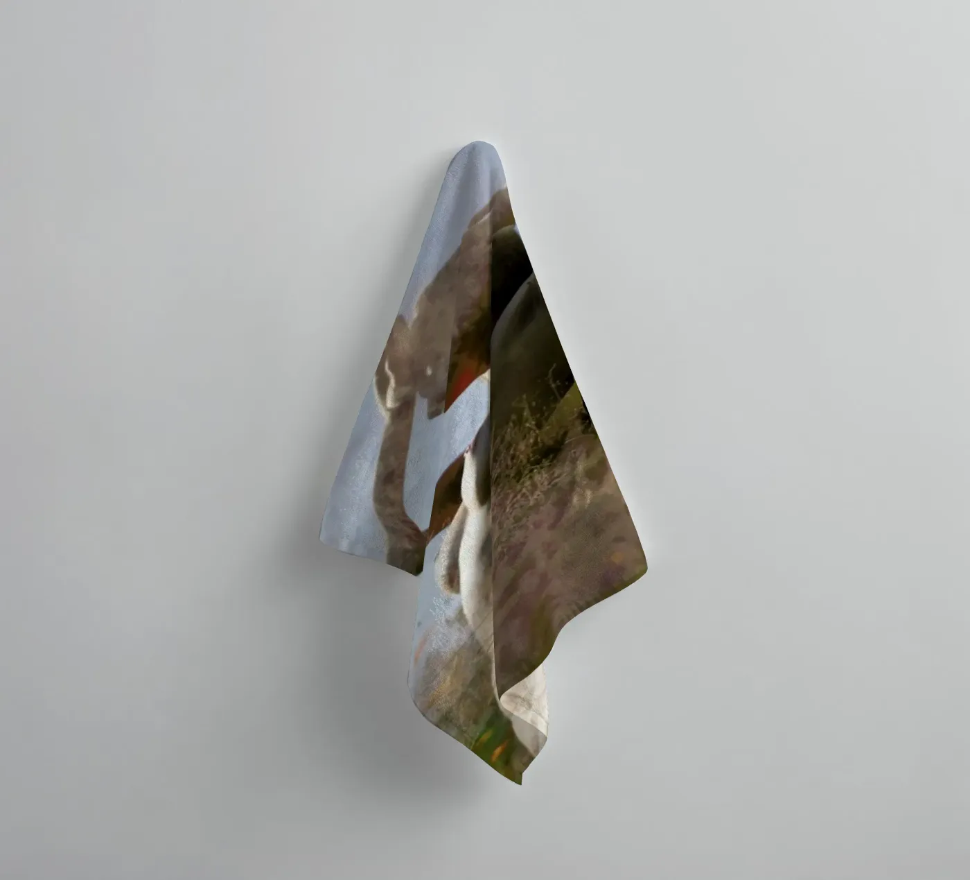 Andra 12 towel by Ana Topoleanu