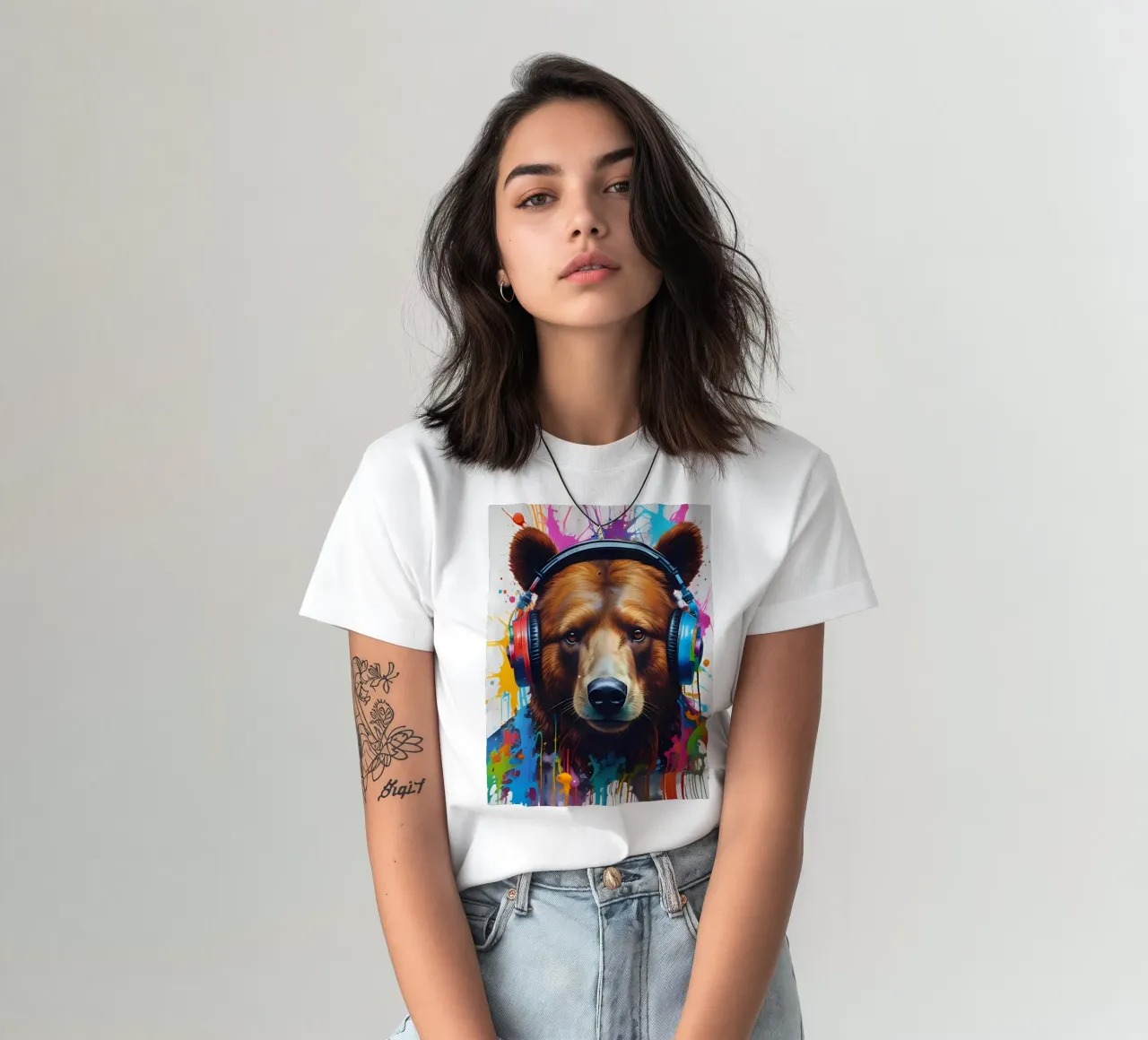 Orso in cuffia t-shirt da MakArena