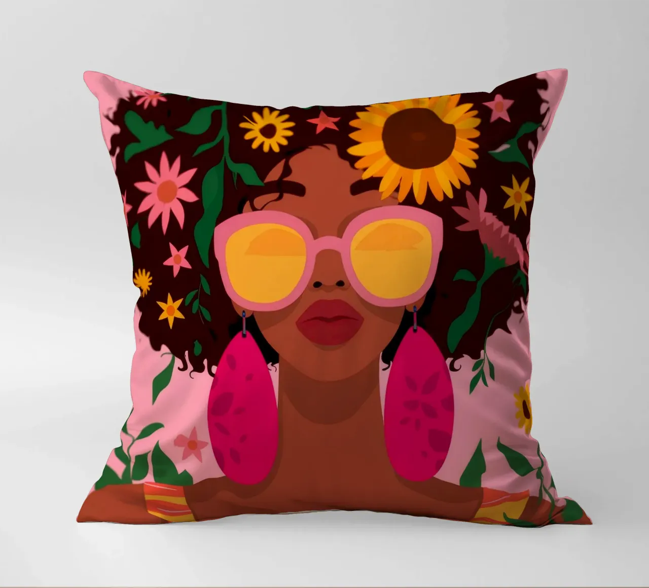 Bellezza afro floreale cuscino da Emery Kate