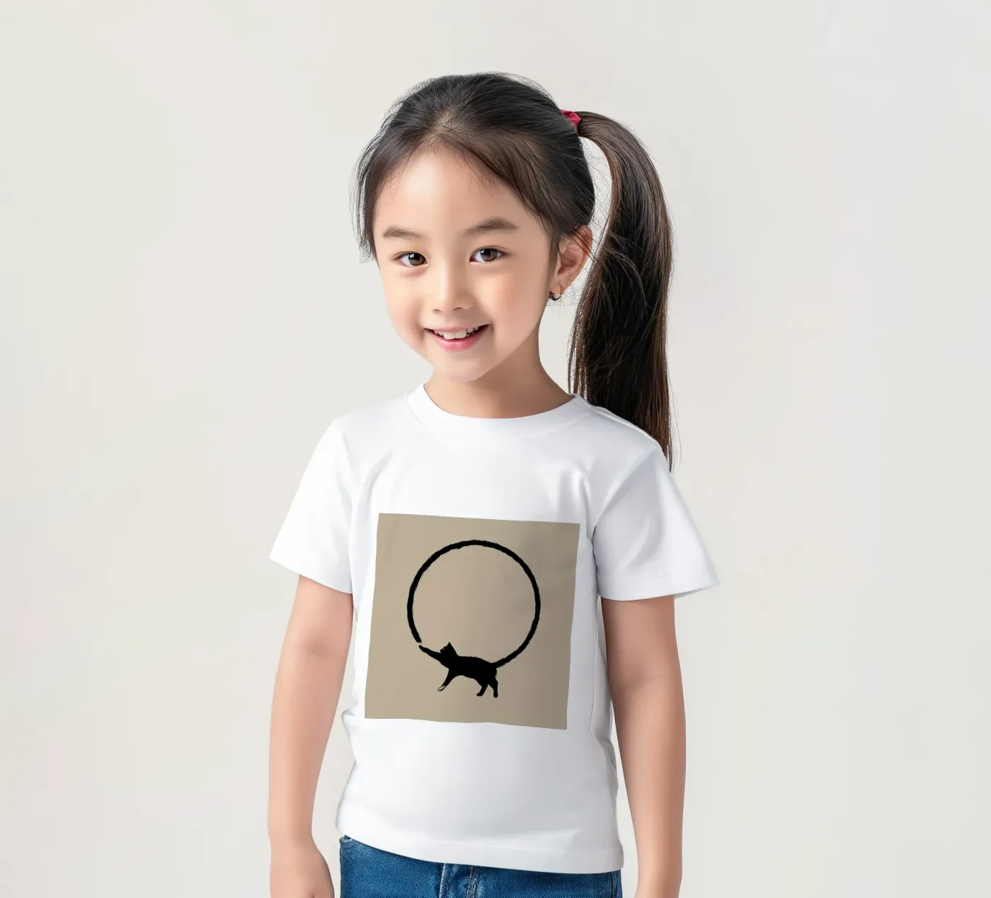 Cat Circle t-shirt bambini da Jared Yamahata