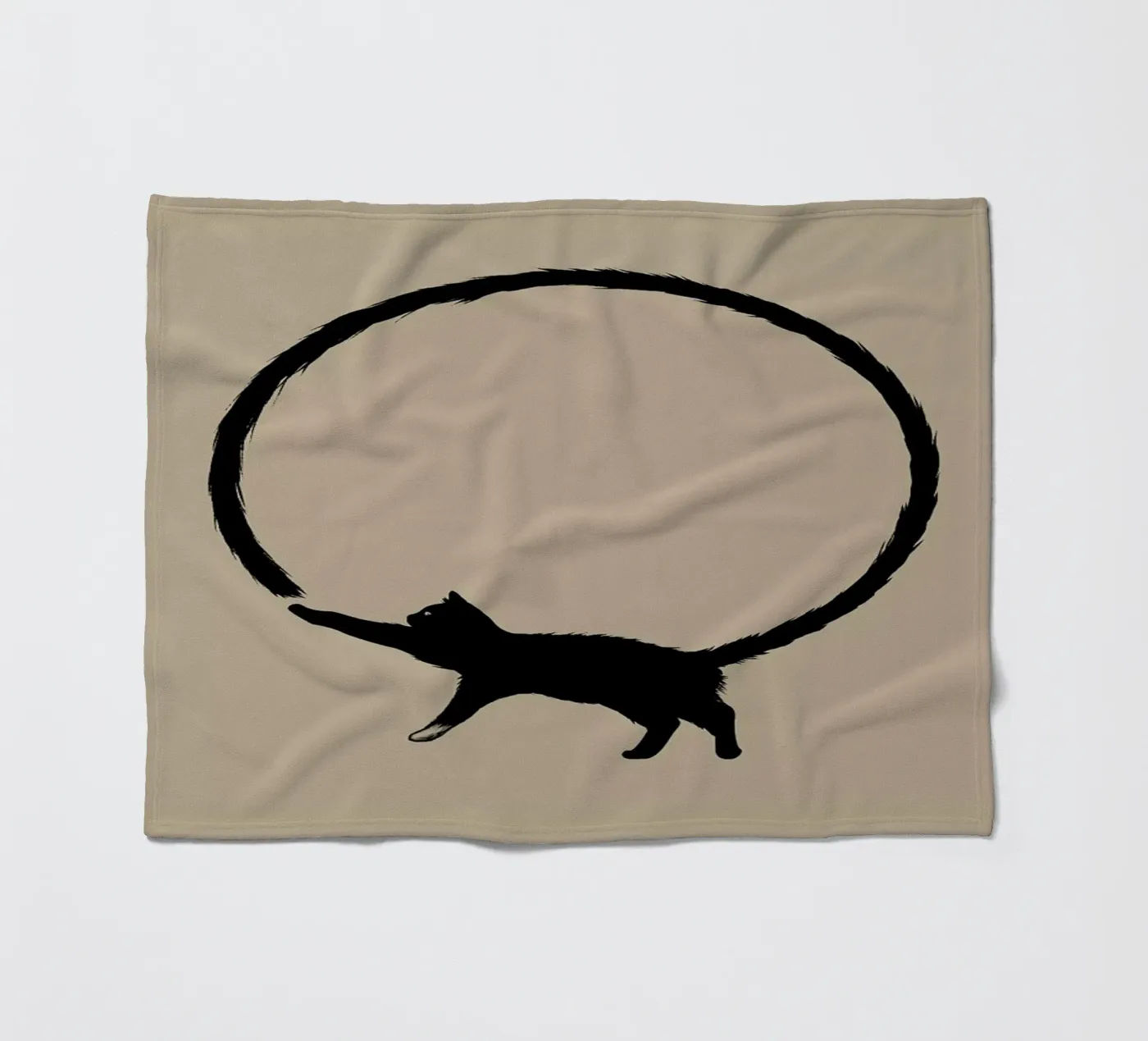 Cat Circle coperta in pile da Jared Yamahata