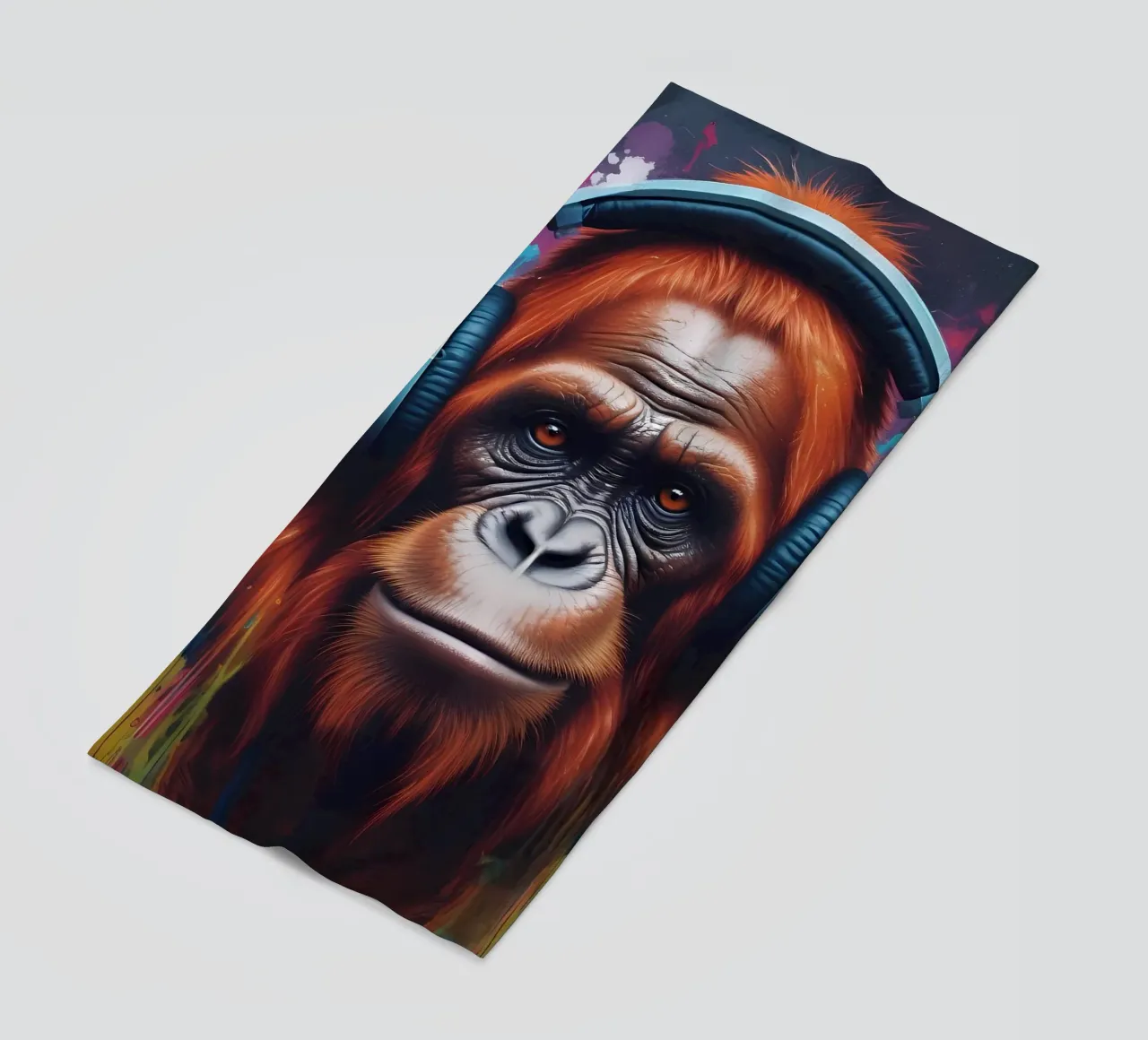 Orangutan in cuffia telo mare da MakArena
