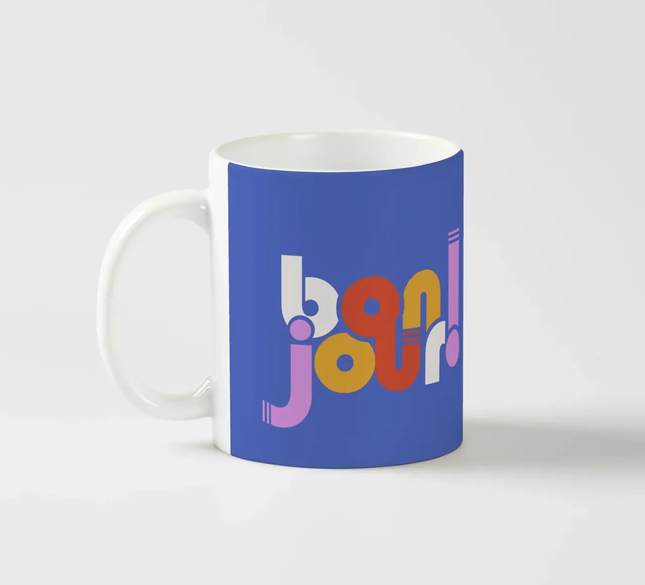 Modern "Bonjour!" French Typography Art Print tazza in ceramica da showmemars
