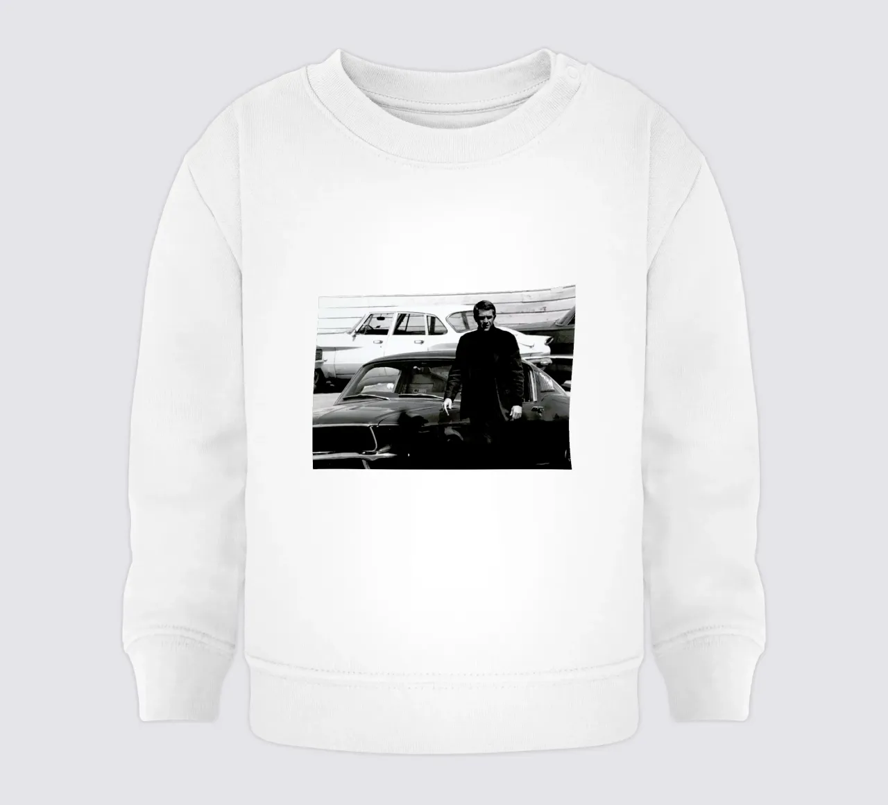 Steve McQueen in Bullitt, 1969 felpa neonato da Gallery Print and Art Limited