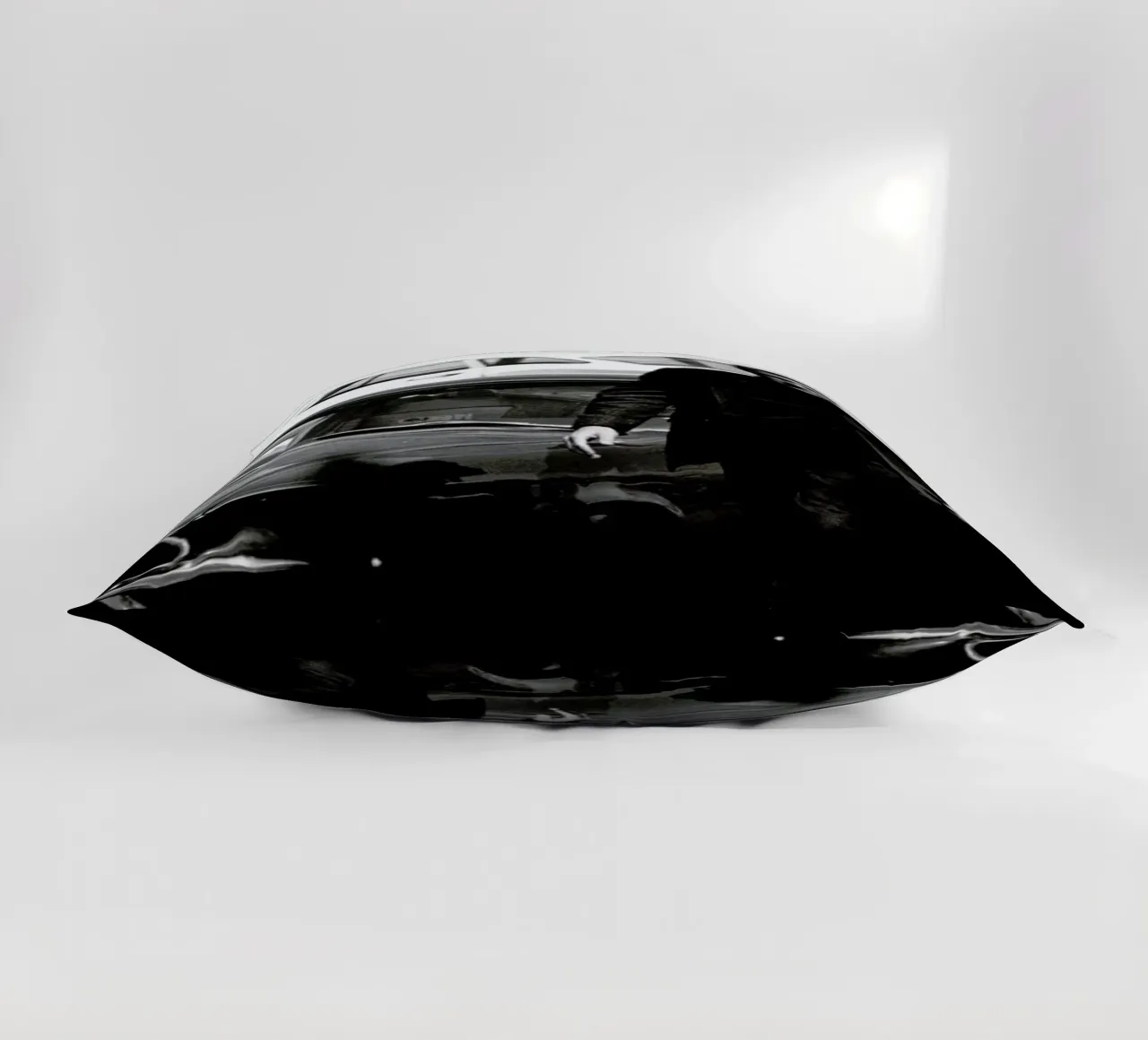 Steve McQueen in Bullitt, 1969 cuscino da Gallery Print and Art Limited