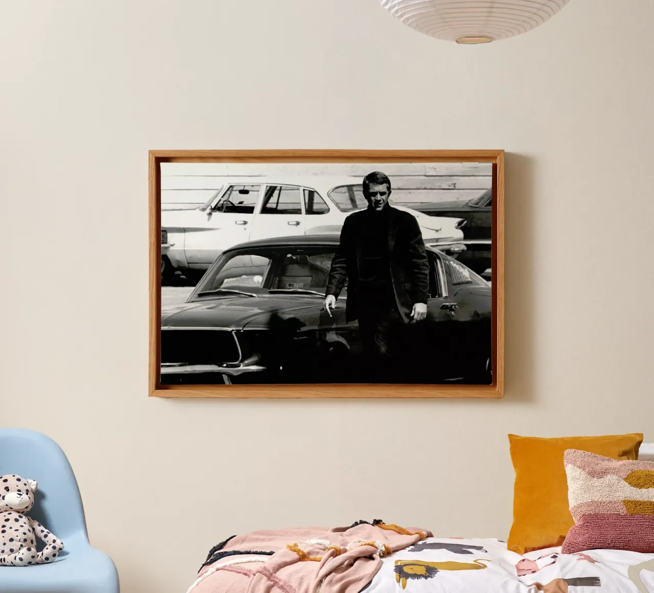 Steve McQueen in Bullitt, 1969 tela con Cornice a cassetta da Gallery Print and Art Limited