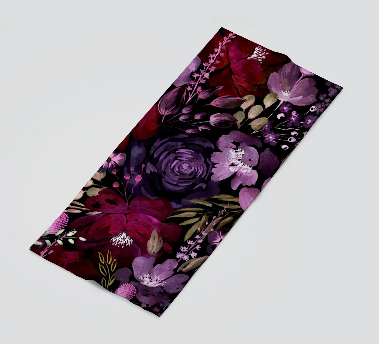 Dark Floral Chaos - Red telo mare da anisillustration
