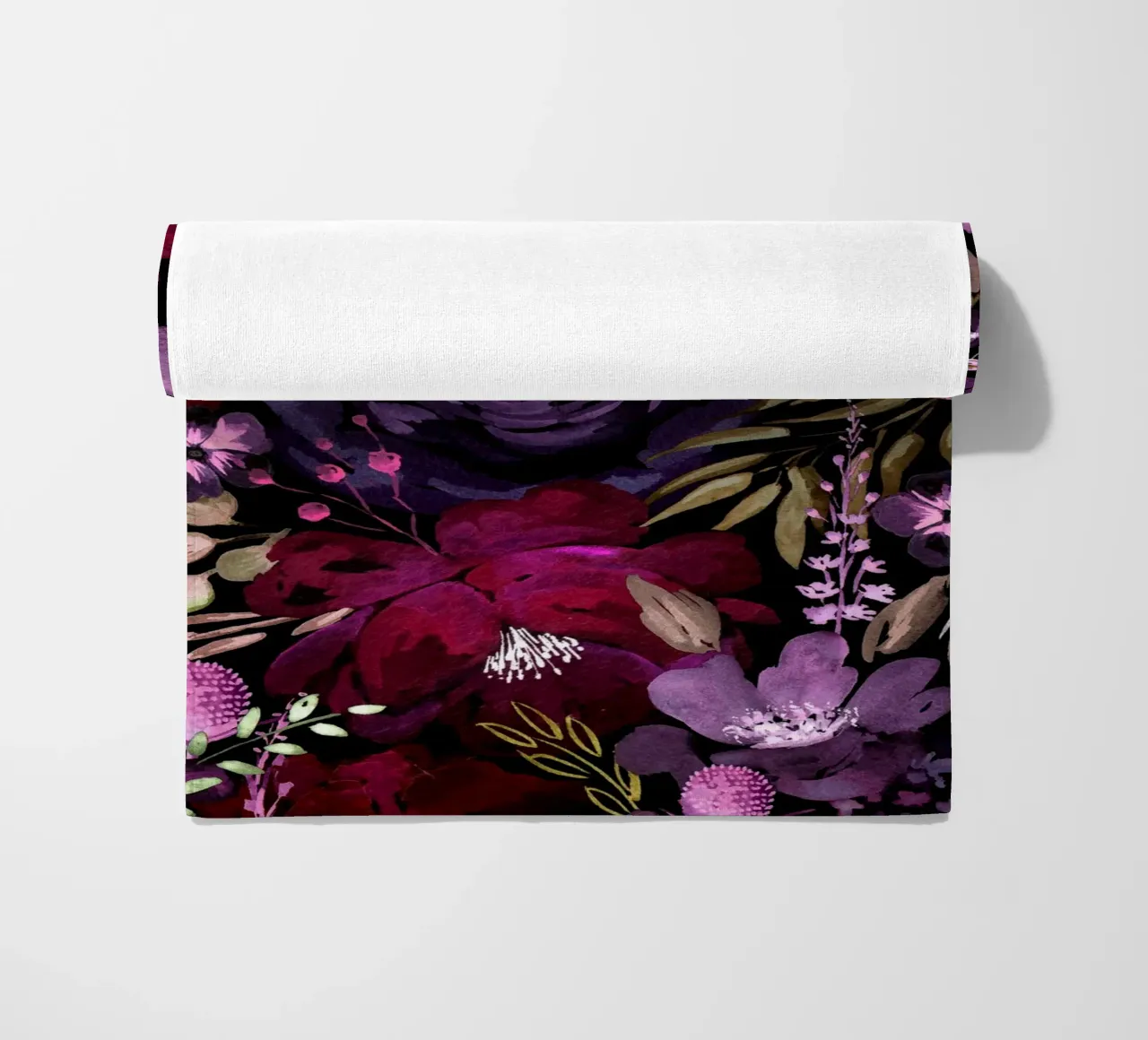 Dark Floral Chaos - Red telo mare da anisillustration