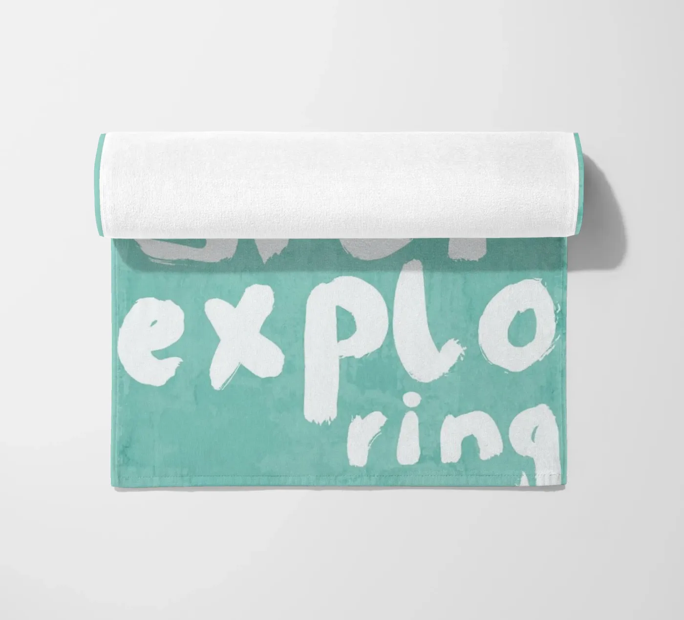 Never Stop Exploring strandhanddoek van treechild