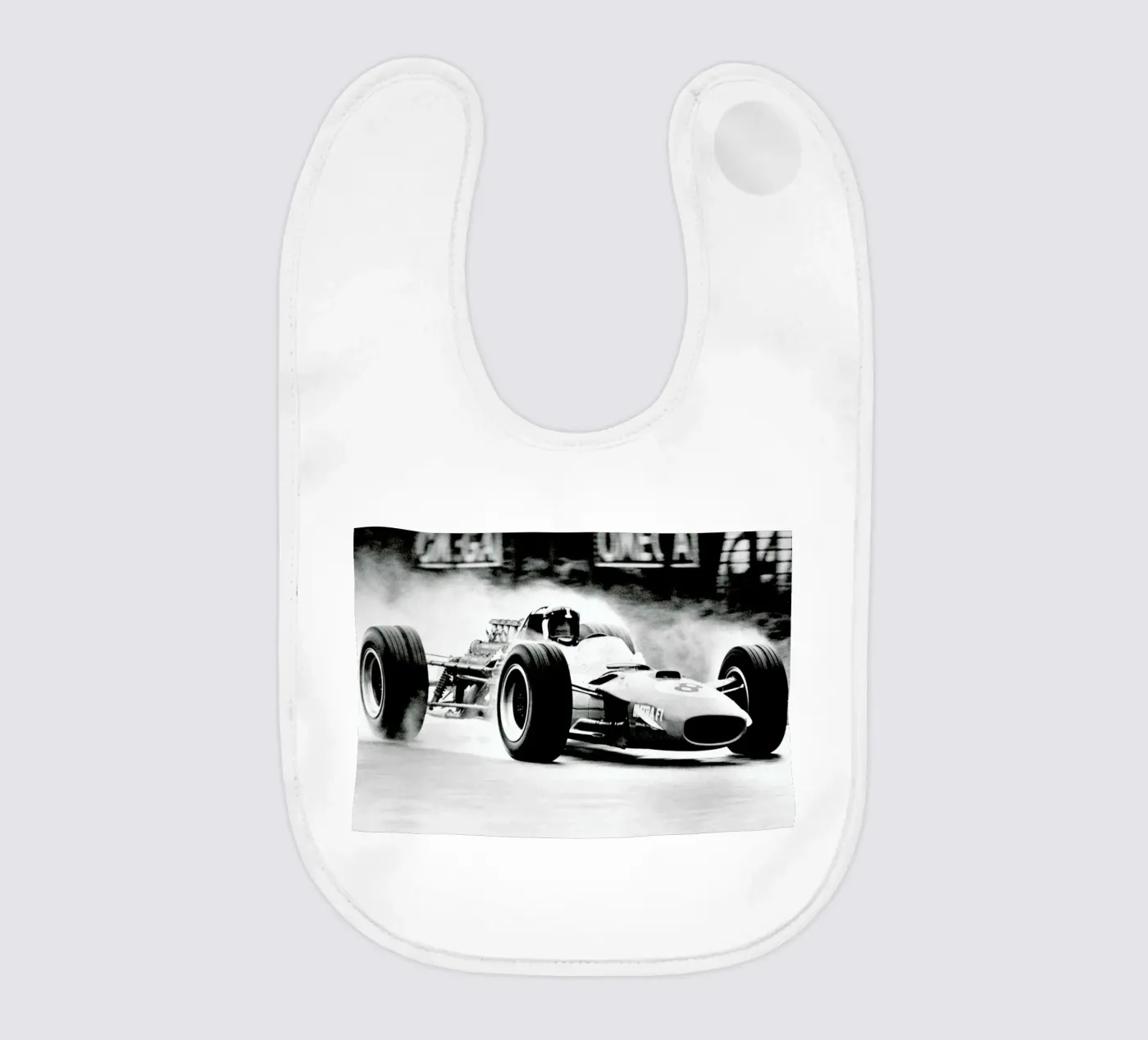 Formula 1 Babylätzchen von Gallery Print and Art Limited