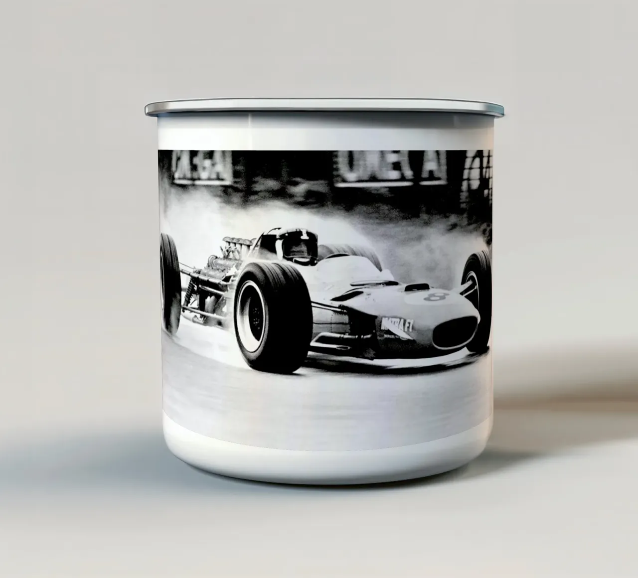 Formula 1 tazza in smalto da Gallery Print and Art Limited