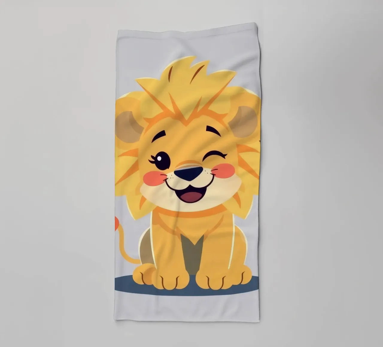 Simpatico leone dei cartoni animati con un'espressione giocosa e seduto asciugamano da bagno da DesignDoodle