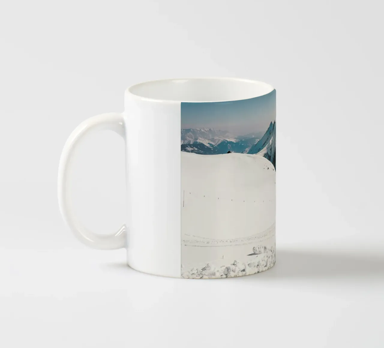 Off for a Walk tazza in ceramica da Philipp Reinhard