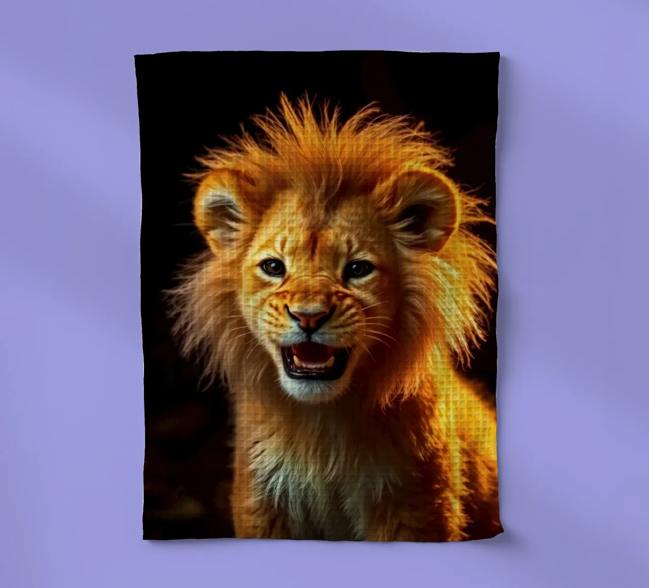 Jong leeuwenwelpje met levendige vacht en expressieve ogen vastgelegd theedoek van DesignDoodle