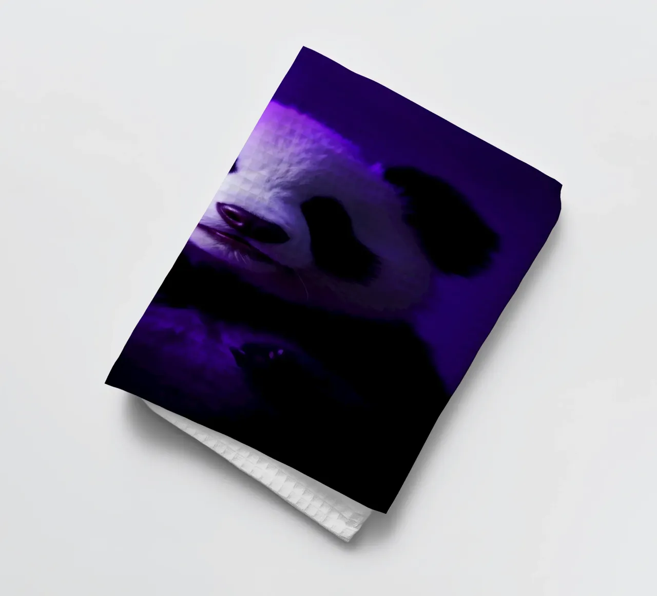 Mignon panda assis sur fond violet torchon de DesignDoodle