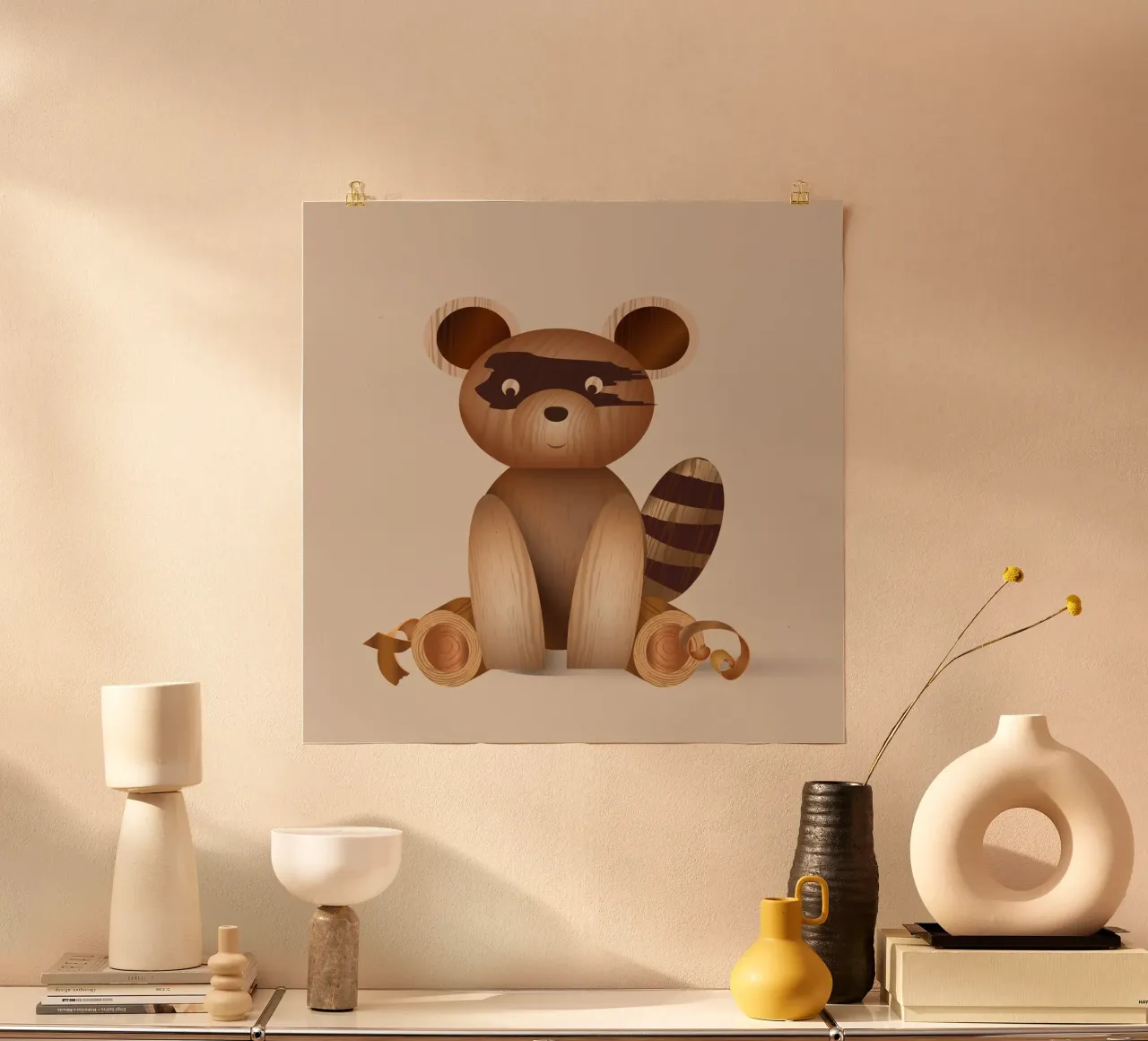 Ilustración con aspecto de madera - figura de mapache poster con marco de madera de namosh
