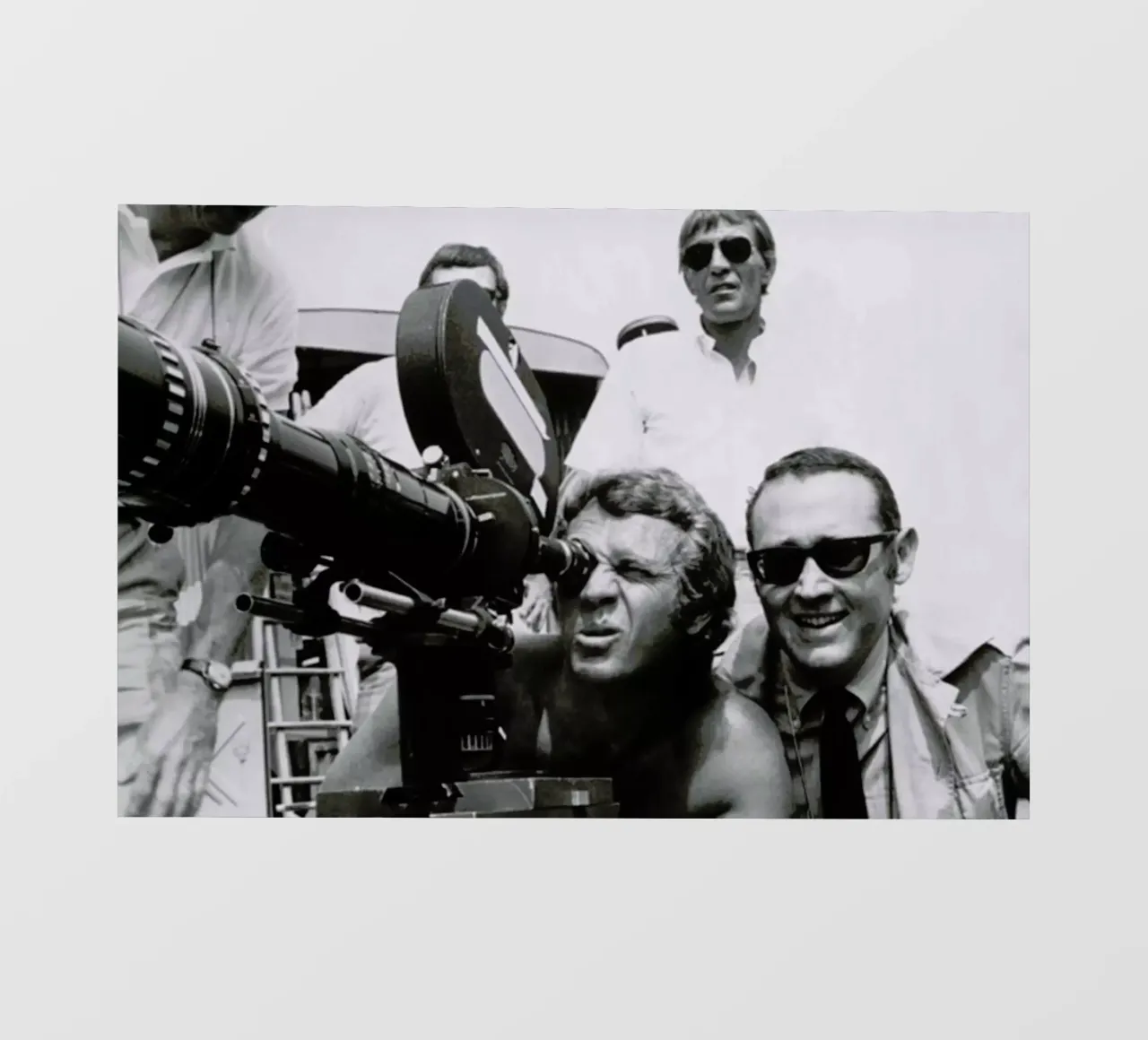 Steve McQueen behind the Camera Backlit Folie von Gallery Print and Art Limited