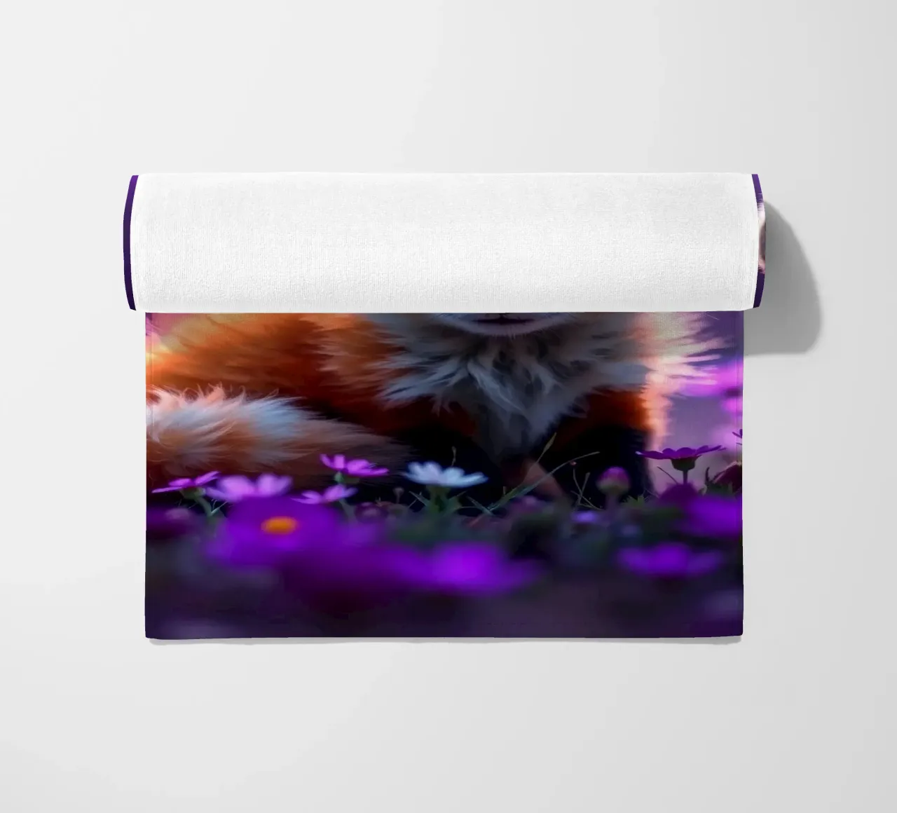 Una bella volpe rossa circondata da fiori viola telo mare da DesignDoodle