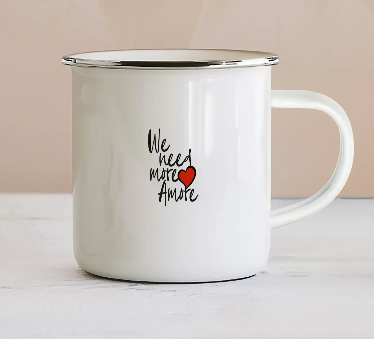 Amore tazza in smalto da Flo Klein