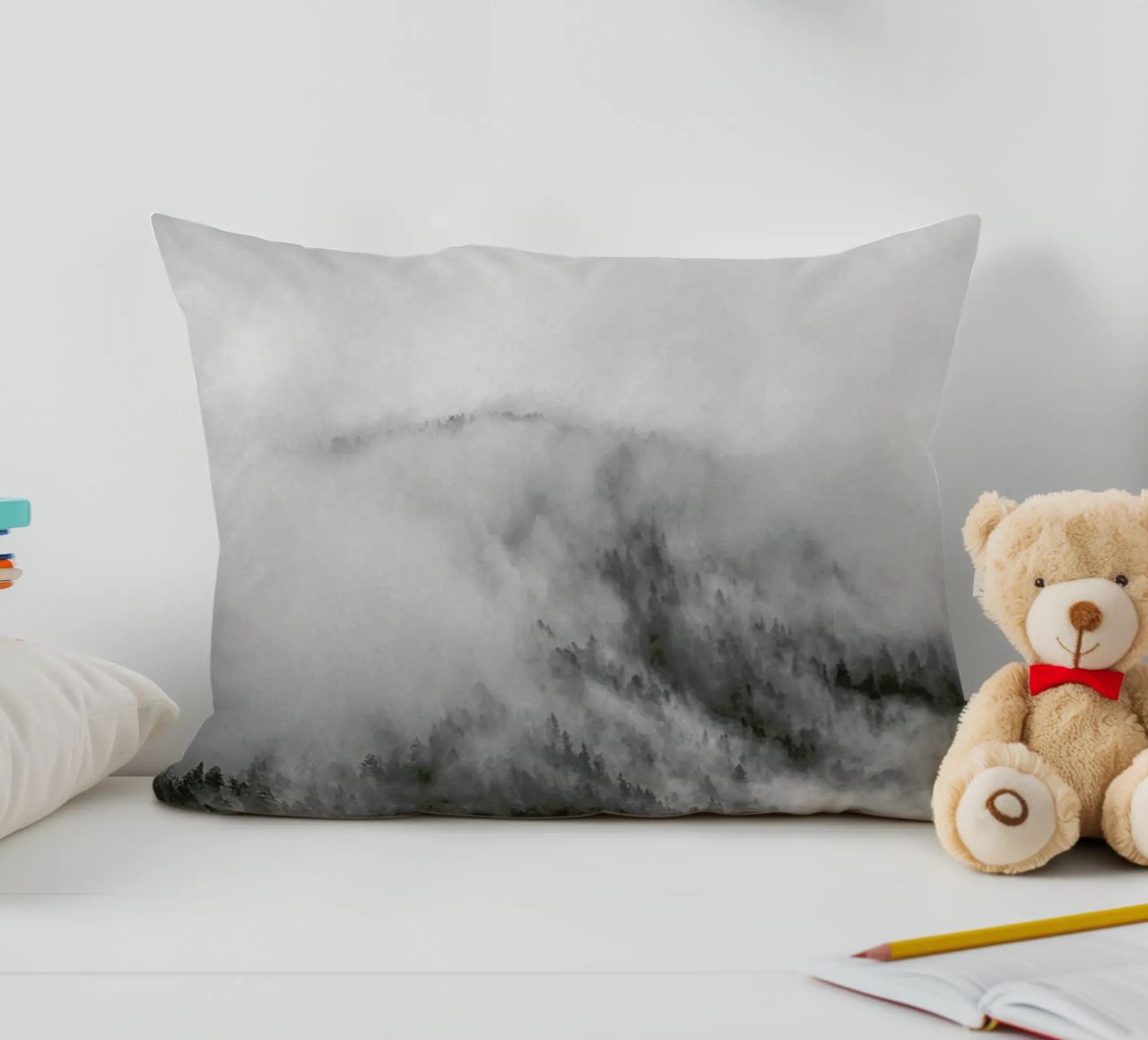 Moody Clouds 1 cuscino da Nur Mut