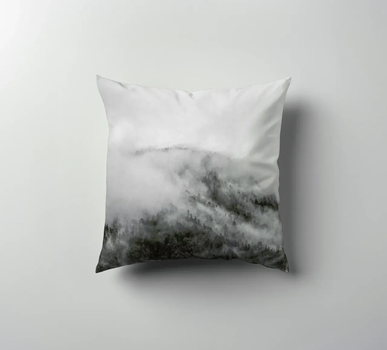 Moody Clouds 1 Kissen von Nur Mut