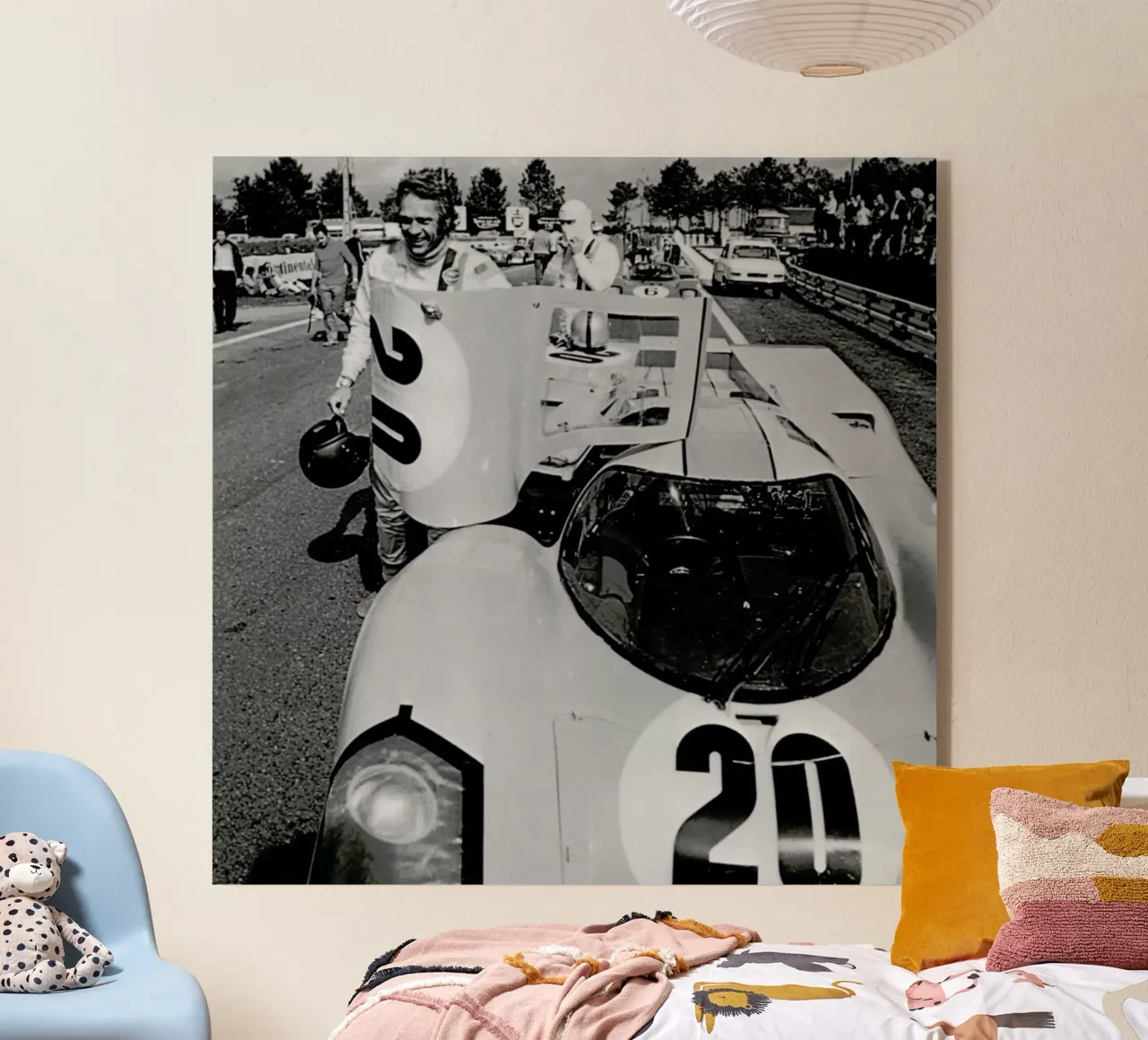 Steve McQueen with Porsche 917 plexiglass da Gallery Print and Art Limited