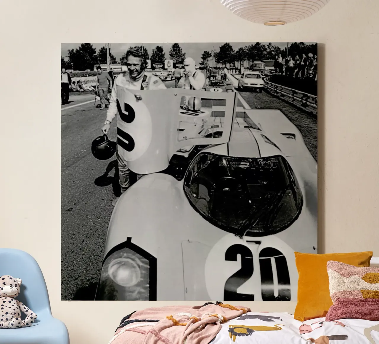 Steve McQueen with Porsche 917 tela con Cornice a cassetta da Gallery Print and Art Limited