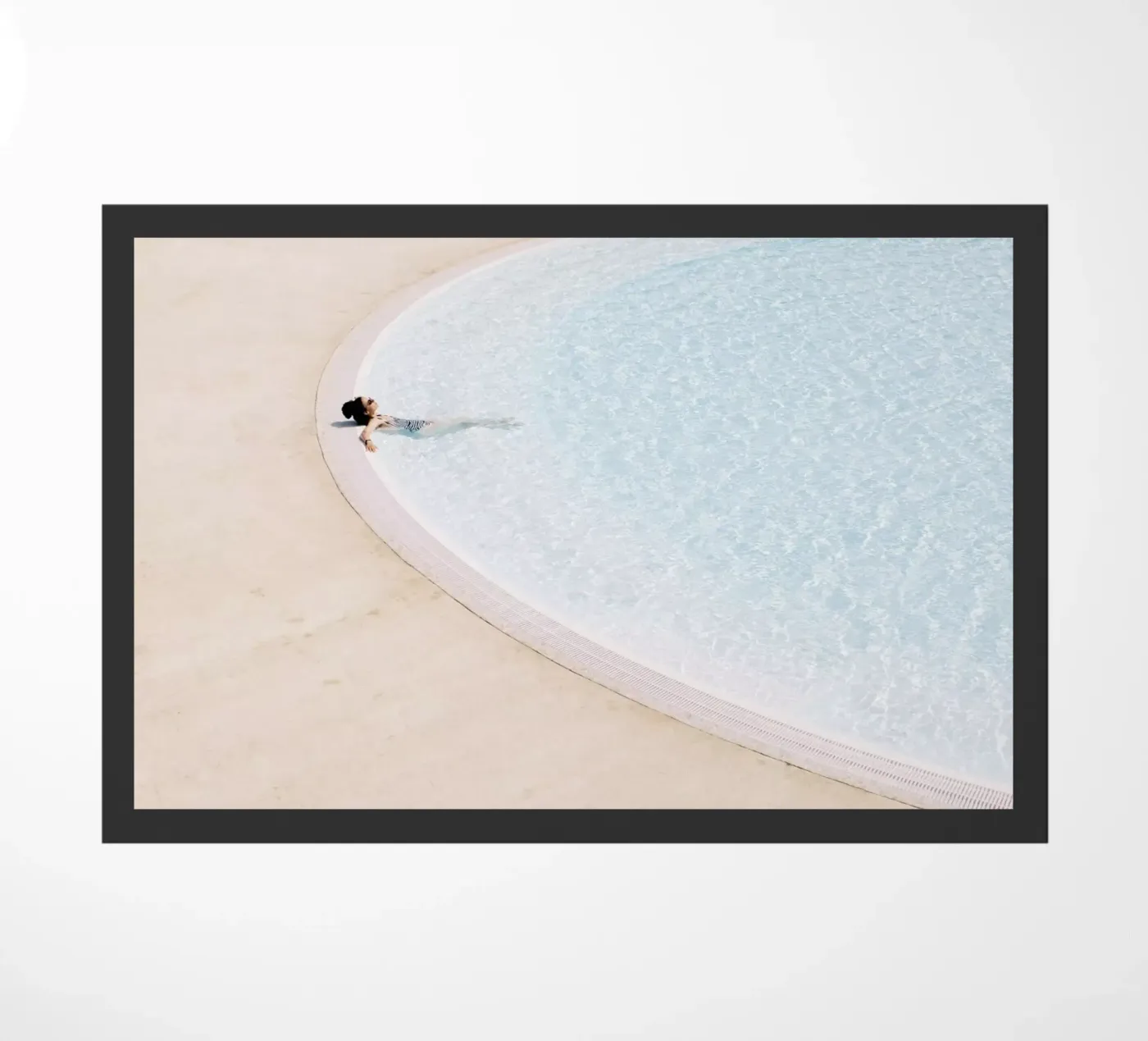 Sunbath Fußmatte von Picture On The Fridge