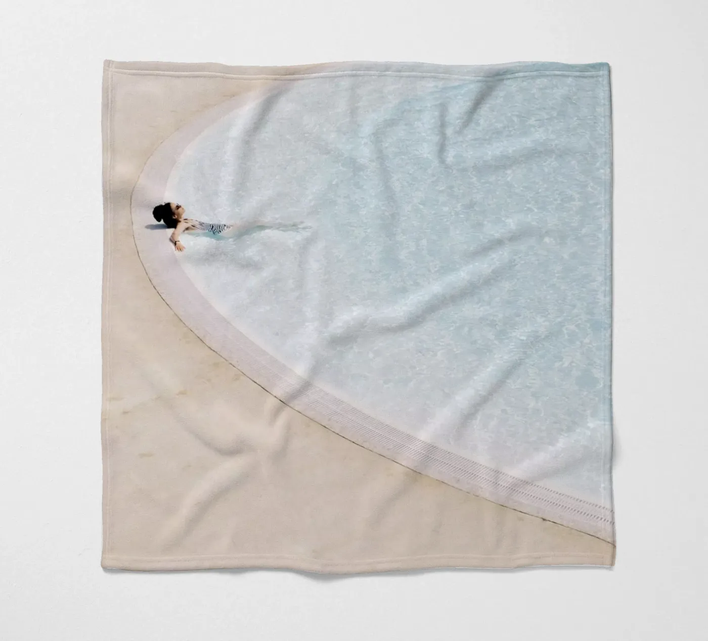 Sunbath fleece blanket by Picture On The Fridge