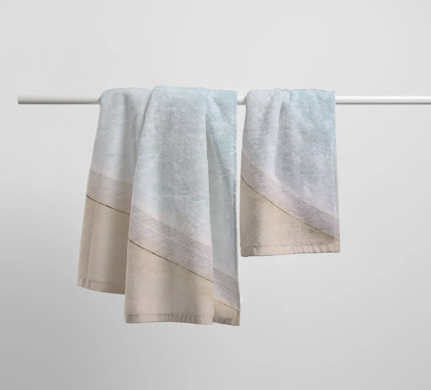 Sunbath Handtuch von Picture On The Fridge