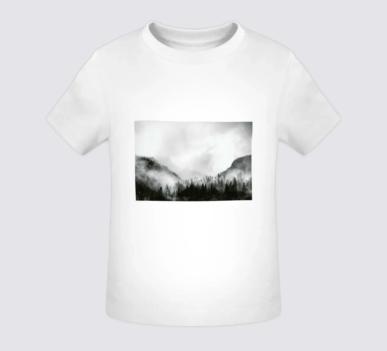 Moody Clouds 4 maglietta neonato da Nur Mut