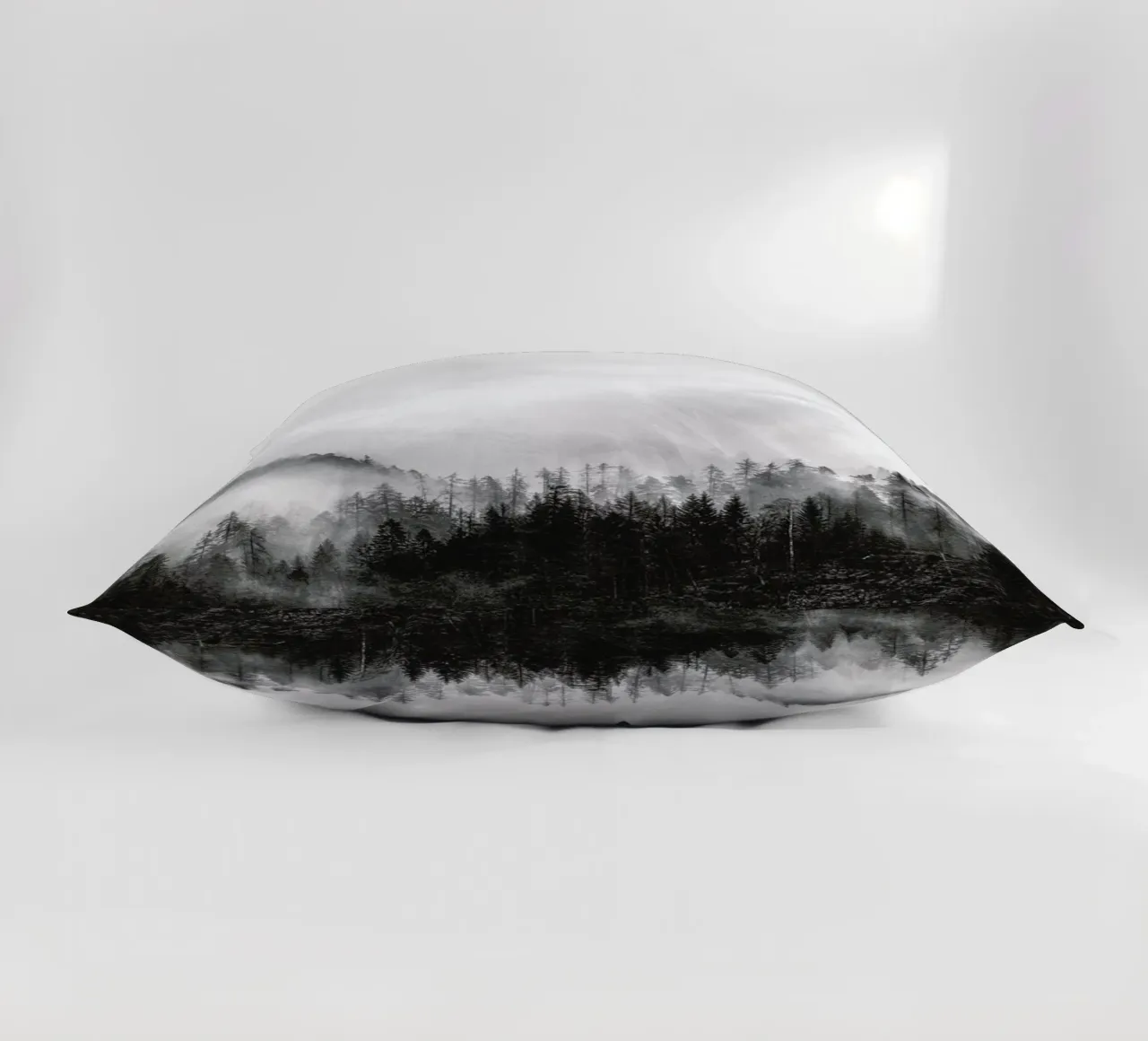 Moody Clouds 4 cuscino da Nur Mut