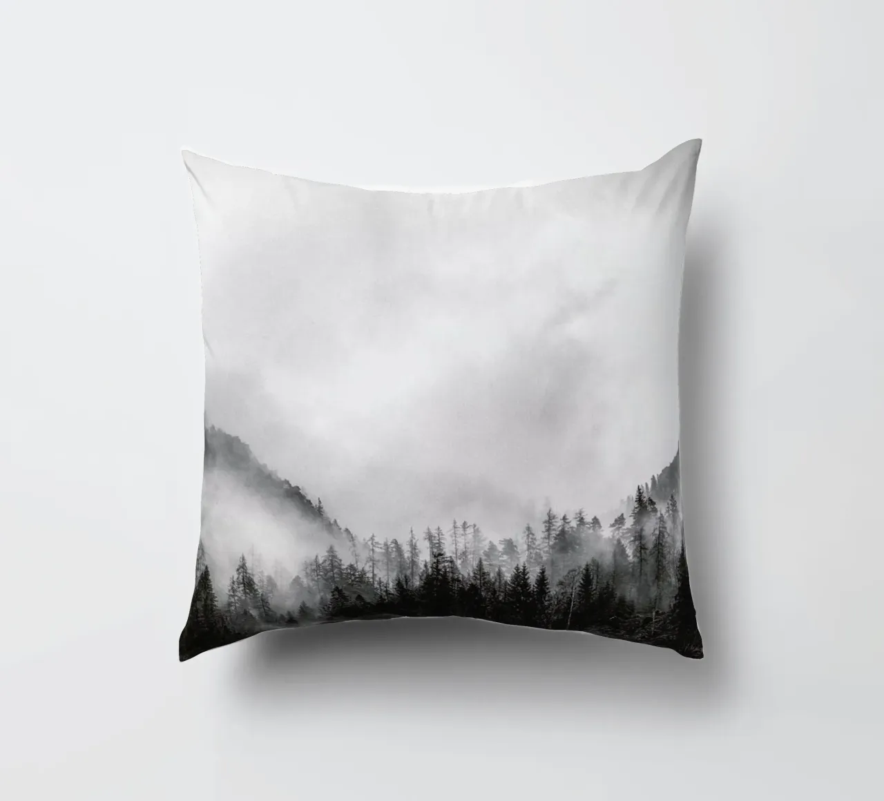 Moody Clouds 4 cuscino da Nur Mut